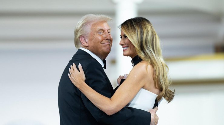 Трамп з дружиною під час інавгурації