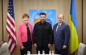 Зеленський зустрівся із сенаторами США