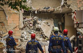 Харків атакували 7 "шахедів": виникла пожежа, троє людей поранені