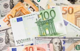 Курс валют на 24 червня: скільки коштують долар, євро та злотий
