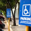 За безпідставне паркування на місцях для інвалідів штрафуватимуть на 5100 грн