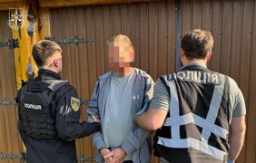 30 років у бігах: в Україні спіймали педофіла зі США