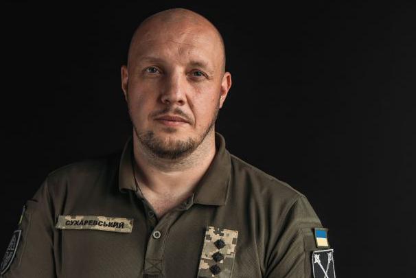 Полковника Збройних сил України Вадима Сухаревського звільнили з посади Командувача Сил безпілотних систем