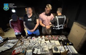 Двоє киян продавали кокаїн через таксі