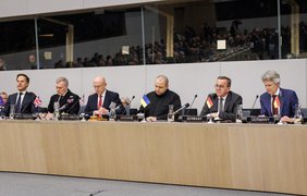 Системи ППО, снаряди та катери для України: які результати нового "Рамштайну"