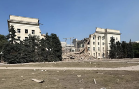 Окупанти знищили будівлю Херсонської ОВА