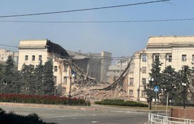 "Абсолютно хворі істоти": Зеленський про удар росіян по будівлі Херсонської ОДА