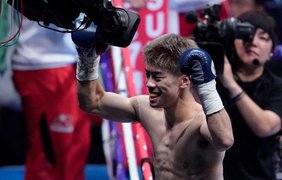 Ексчемпіон світу в чотирьох дивізіонах пішов з боксу через травми очей