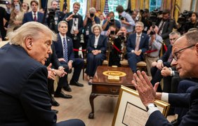 Трамп порівняв Зеленського та путіна з маленькими дітьми, які б'ються у парку