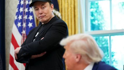 Трамп фігурує у файлах Епштейна - Маск