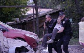 У Луцьку під завалами після удару рф можуть бути люди