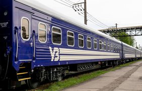 На Київщині через нічну атаку пошкоджено залізницю та приватні будинки