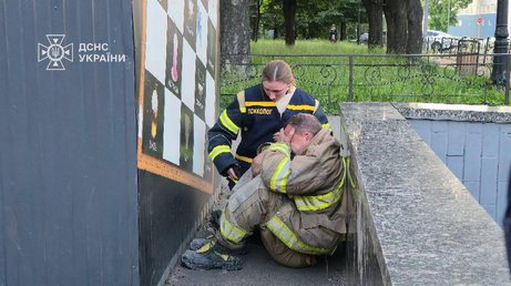 У Києві загинули троє рятувальників, 9 поранені