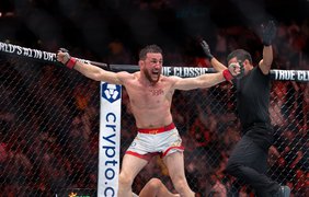Грузинський чемпіон UFC кинувся до Трампа після захисту титулу