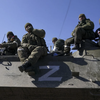 росіяни масово перевозять техніку і військових з півдня на Сумщину