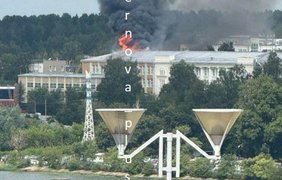 Дрони атакували електромеханічний завод "Купол" в Іжевську, вирує пожежа