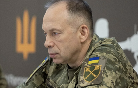 Сирський закликав покращити евакуацію поранених на фронті