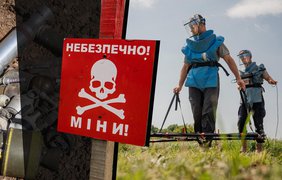 З неба й космосу: як сапери очищують Херсонщину від смертельної спадщини війни