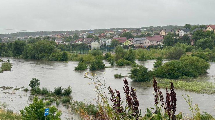 Львів підтопило