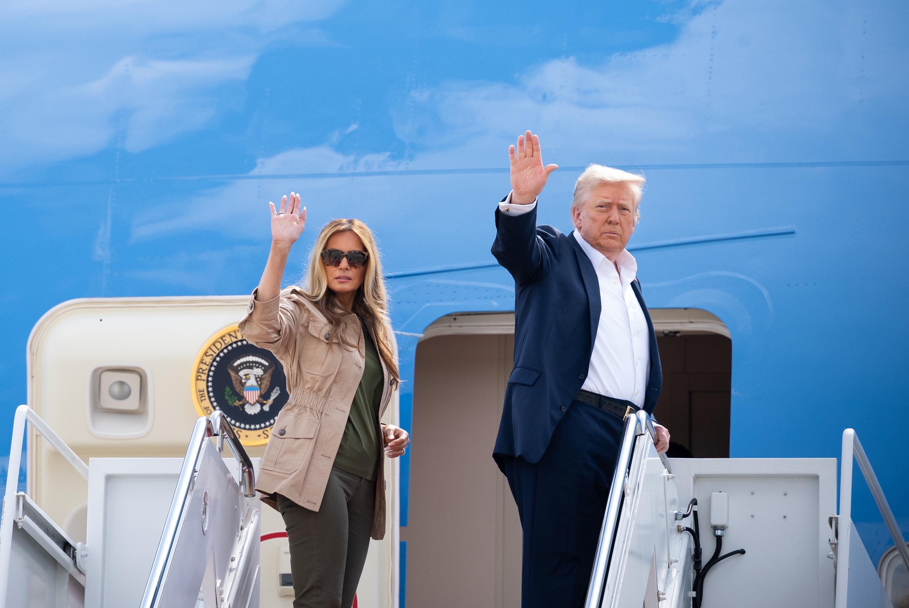 Президент США Дональд Трамп розглядає можливість схвалення нового пакета військової допомоги Україні на сотні мільйонів доларів