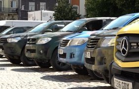 Віддав Porsche для фронту: легенда McLaren допомагає ЗСУ