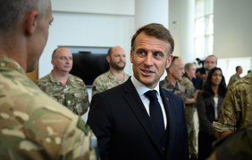 Макрон назвав кількість країн у "коаліції рішучих" для допомоги Україні