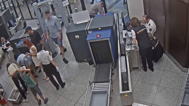Перевірка в Шереметьєво