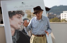 Вуді Аллен представить свій перший роман