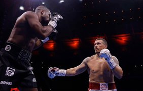 Усик переміг Дюбуа та повернув звання абсолютного чемпіона світу