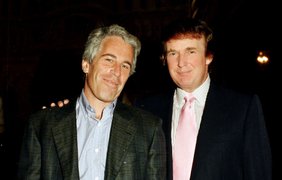 Молодий Дональд Трамп з моделями та зірками