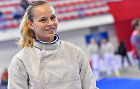 Українська шаблістка Юлія Бакастова перемогла на ЧС дворазову олімпійську чемпіонку Соф'ю Вєлікую