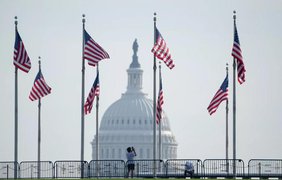 Рейтинг Демократичної партії США впав до мінімуму за 35 років