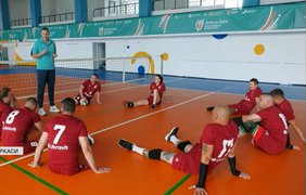 У Черкасах ветерани проходять реабілітацію за допомогою адаптивного волейболу