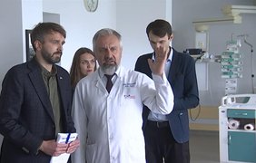 Медики під вогнем: норвезький міністр охорони здоров’я приїхав у Київ