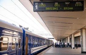 Укрзалізниця запроваджує верифікацію через Дія.Підпис для трьох рейсів