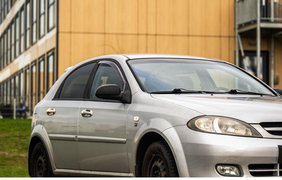Нідерланди подвоять плату за проживання для українців з роботою