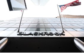 BlackRock припинила шукати гроші для України після перемоги Трампа - Bloomberg