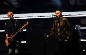 Повернення легенди: Oasis уперше за 16 років вийшли на сцену