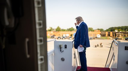 Трамп заявив, що розглядає питання передачі ракет Patriot Україні