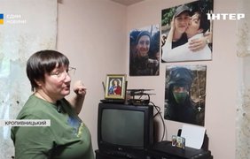 Дочекалась: звільнений з полону син повернувся після трьох років
