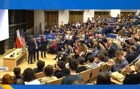 Польща жорстко змінює правила: що чекає на українських біженців