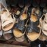 Adidas звинуватили у плагіаті та культурній апропріації через дизайн сандалів