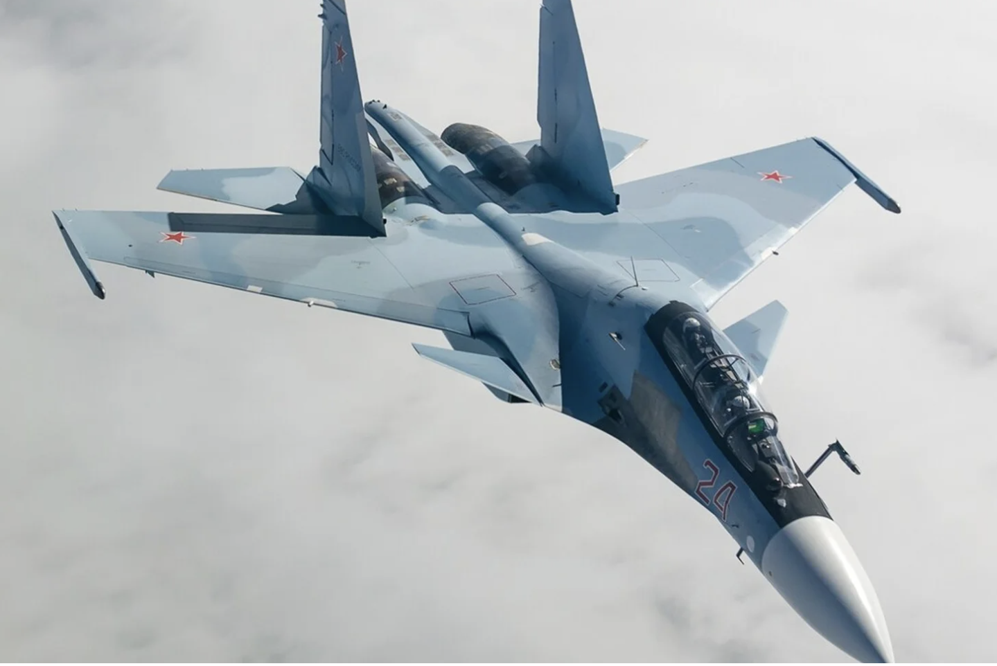 російська армія, ймовірно, втратила винищувач Су-30СМ. Уламки літака знайшли в Чорному морі
