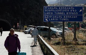 Українці застрягли на кордоні з Грузією після депортації з рф