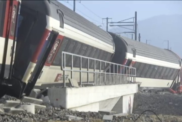 В Швейцарії у залізничній аварії постраждали 50 людей