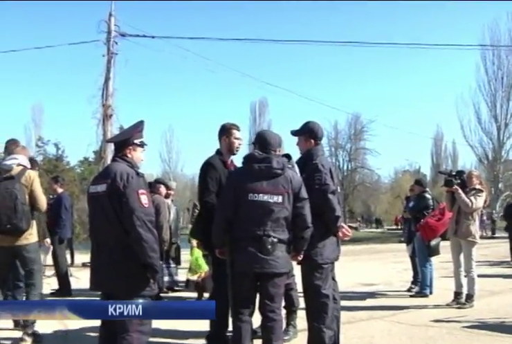 Cьогодні продовжиться суд над учасниками мітингу в Криму