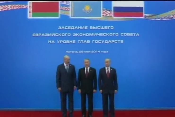 Путін відклав зустріч з Лукашенко через самопочуття