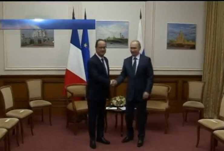 Путін та Олланд обговорять долю "Містралів" в Єревані