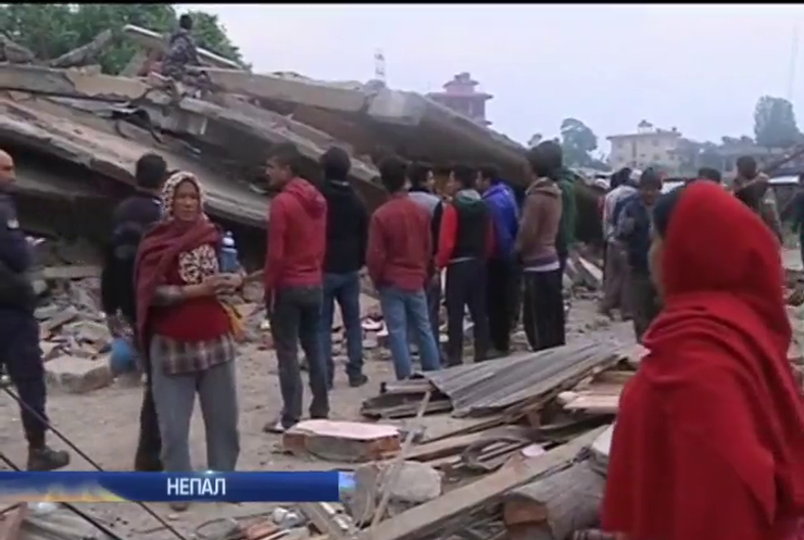 Україна просить допомоги в евакуації українців з Непалу