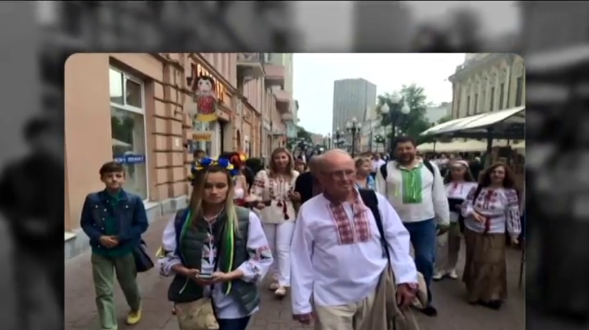 У Москві українці влаштували парад вишиванок